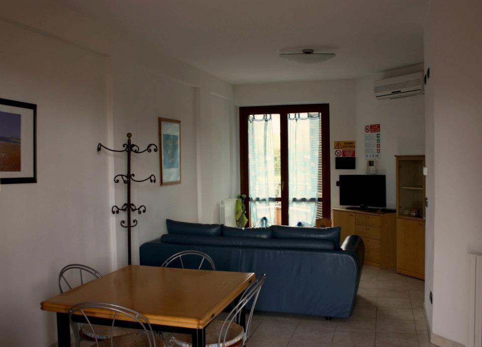 Aparthotel Aurelia Rta Detta il Cascinale Montignoso Esterno foto