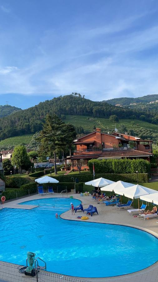 Aparthotel Aurelia Rta Detta il Cascinale Montignoso Esterno foto