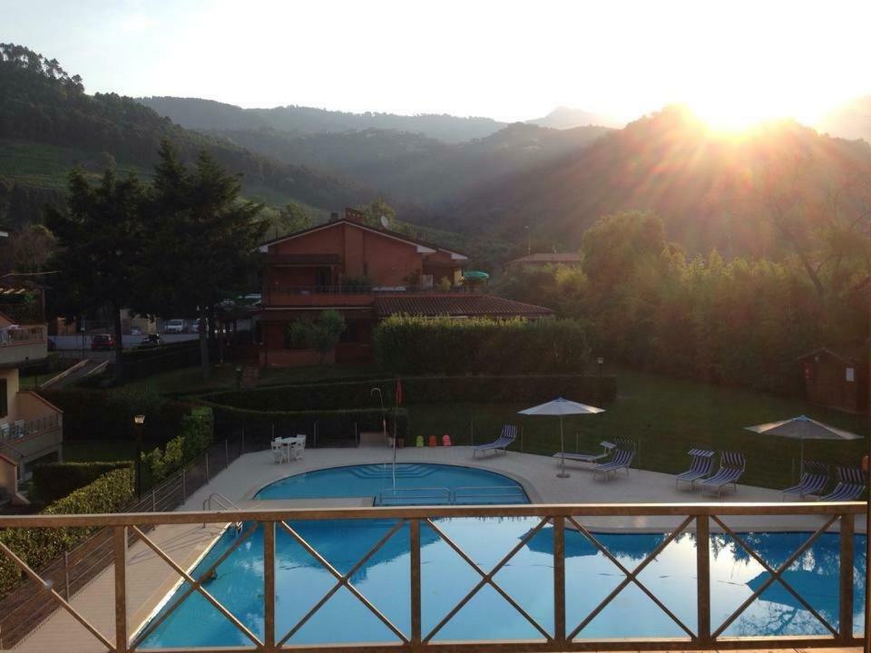 Aparthotel Aurelia Rta Detta il Cascinale Montignoso Esterno foto