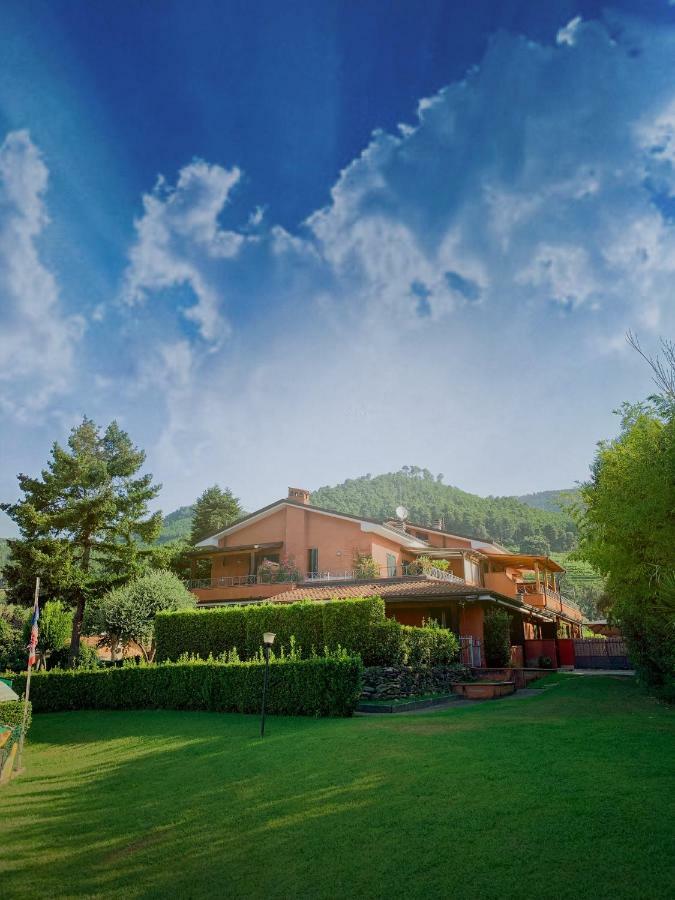 Aparthotel Aurelia Rta Detta il Cascinale Montignoso Esterno foto